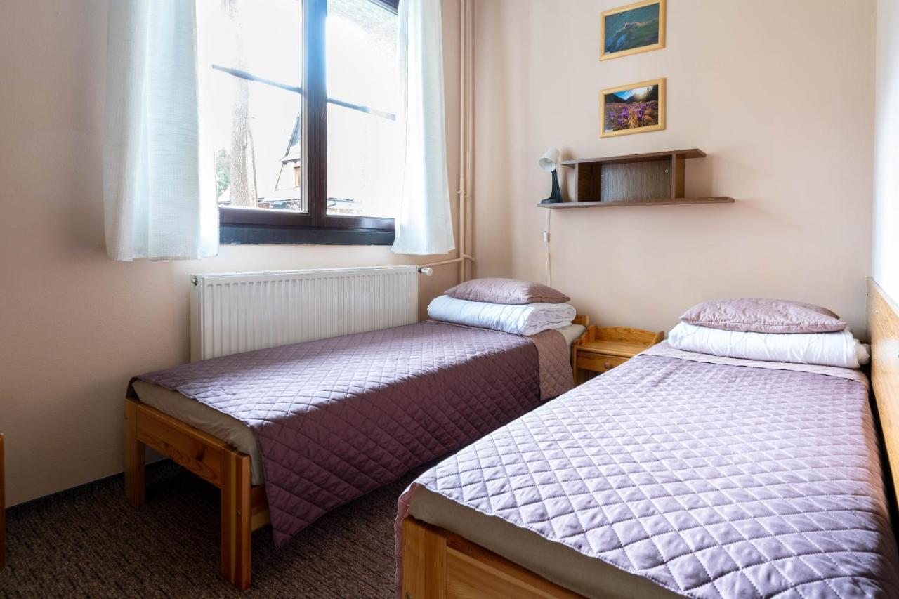 Miedzynarodowe Schronisko Mlodziezowe Ptsm Szarotka Vandrarhem Zakopane Exteriör bild